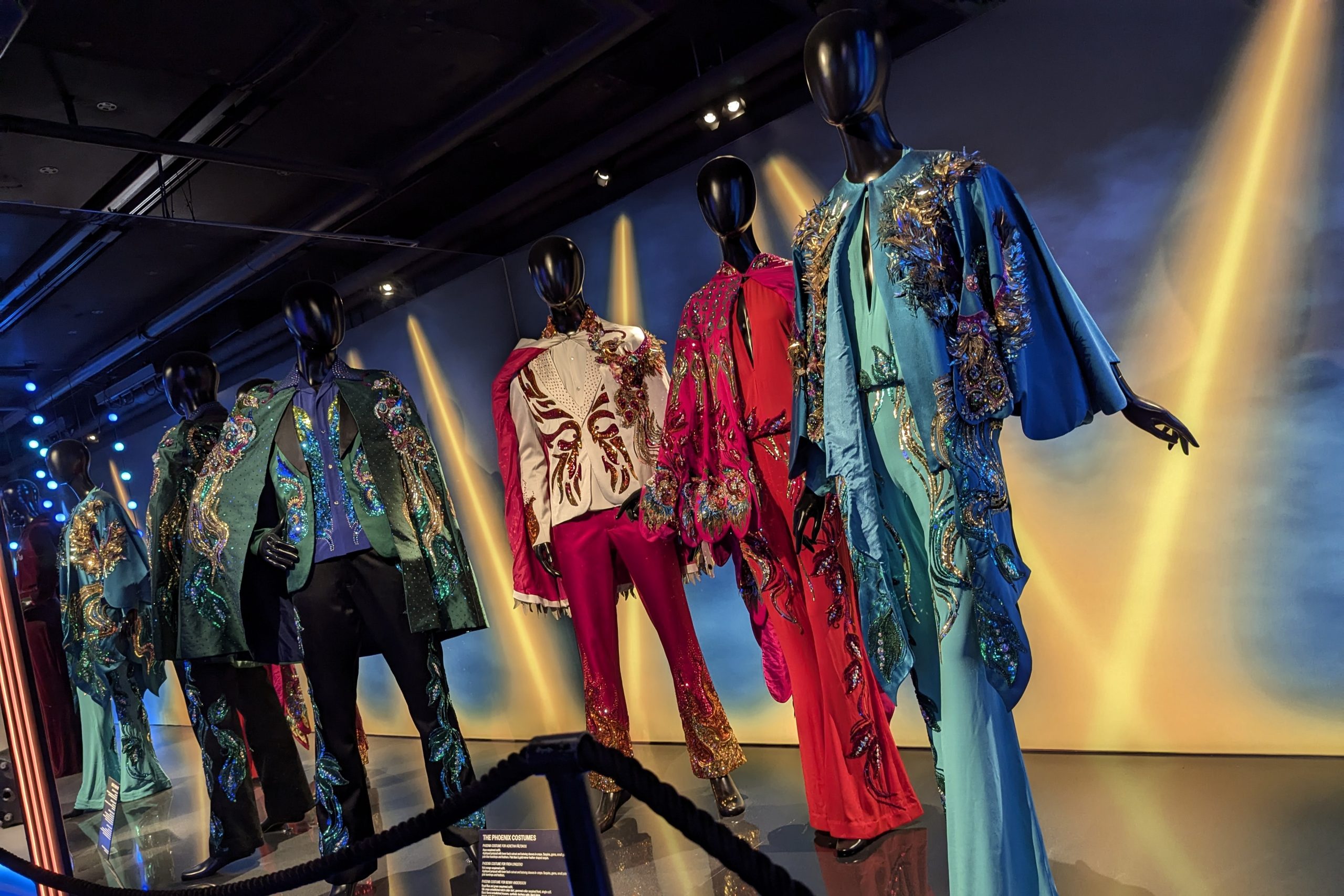 Das ABBA-Museum: Wo Glitzer, Schlaghosen und Hits sich treffen